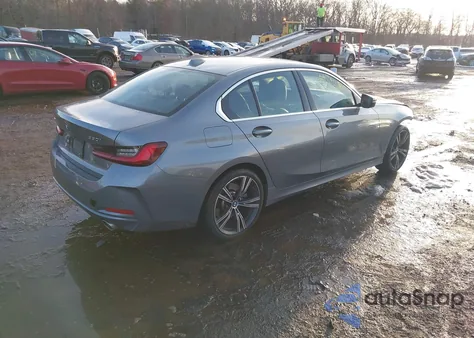 2024 BMW 330I xDrive из США, поврежденный, VIN 3MW89FF02R8E08891